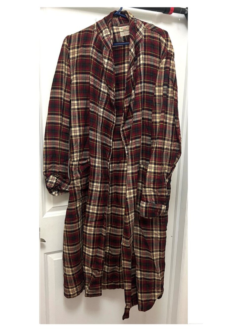 Vintage Robe, Tartan Design, From Famed LI Retailer Ben Epstein, 1950s-60s